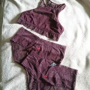 Aerie braclet and 2 panties